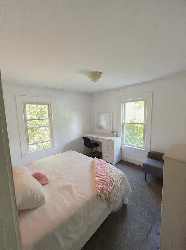 Photo - 32 Talcott Ave