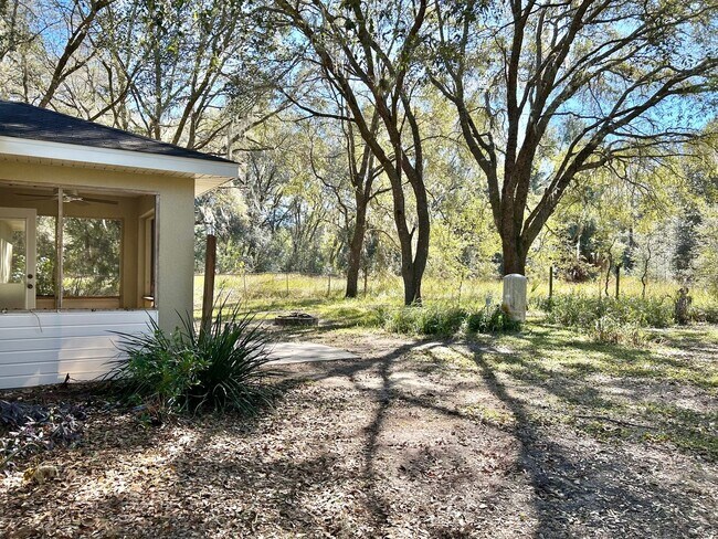 Photo - 3/2 Home In Silver Springs Shores