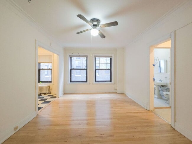 Photo - 540 W Briar Pl Unit 5C