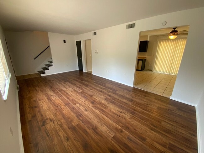 Building Photo - 409-411 Brewer Dr Unit 409