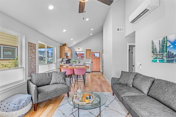 Photo - 303 Gangnes Dr