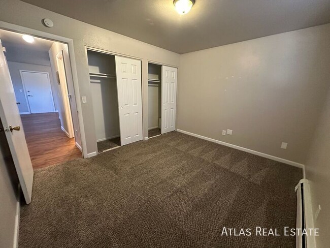 Upgraded 2BR | Prime Location Near Old Col... - Upgraded 2BR | Prime Location Near Old Col... Apartamento Unidad B1