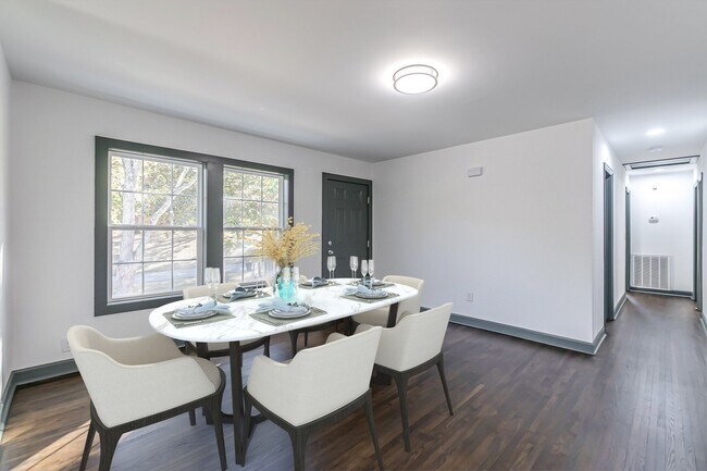 Photo - 4861 Torbay Dr