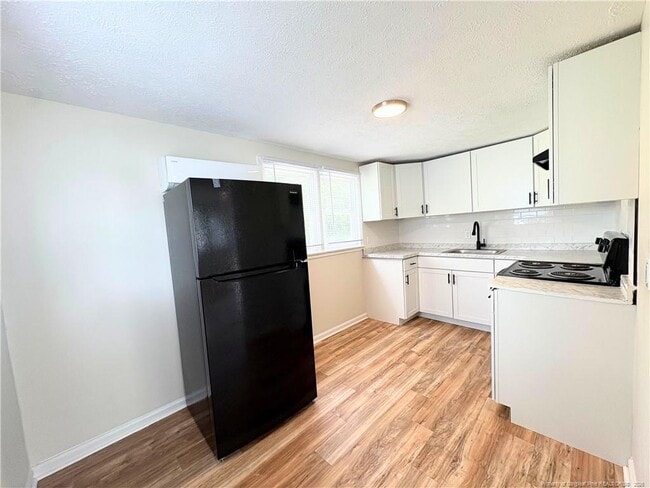 Photo - 218 Canady St