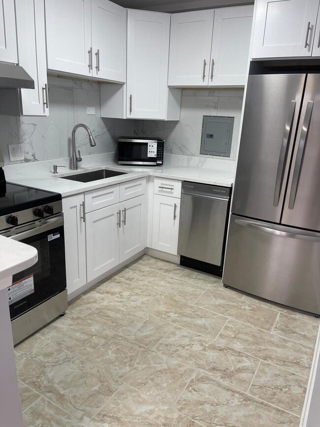 Photo - 6161 N Hoyne Ave Unit 302