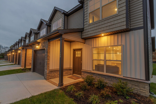 Building Photo - 122 Copperfield Way Rental