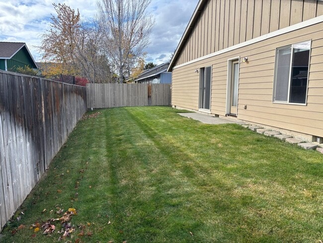 Photo - Bend Home with Fully Fenced Backyard and P...