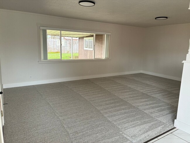 Photo - Quiet 3 Bedroom, 2 Bath with Large Backyard