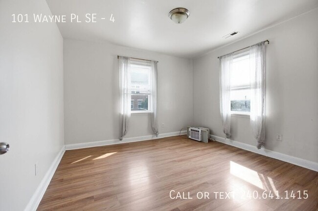 Photo - 101 Wayne Pl SE Unit 4