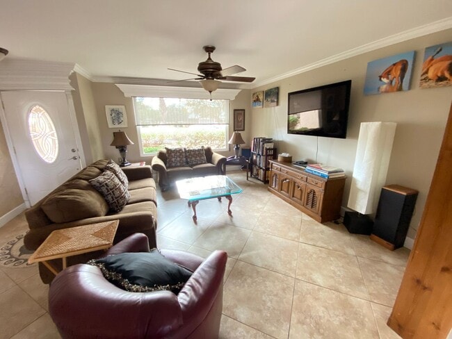 Photo - 561 Leisure World