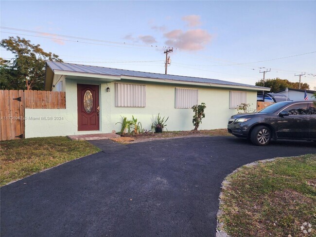 Building Photo - 19511 SW 117th Ave Rental