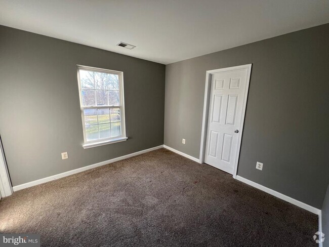 Building Photo - 13501 United Ln Rental