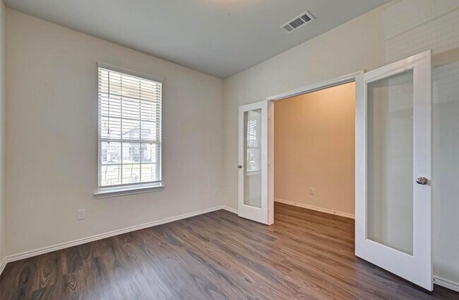 Photo - 1623 Avocet Way