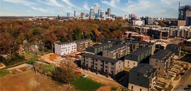 Photo - 436 W Tremont Ave