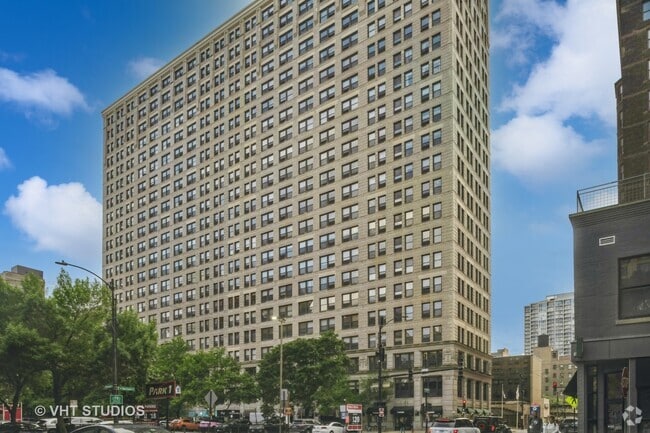 Building Photo - 600 S Dearborn St Rental
