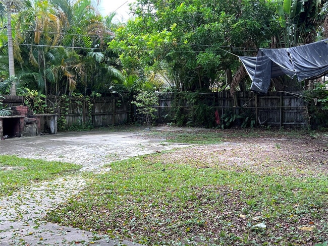 Photo - 1433 NW 7th Ave