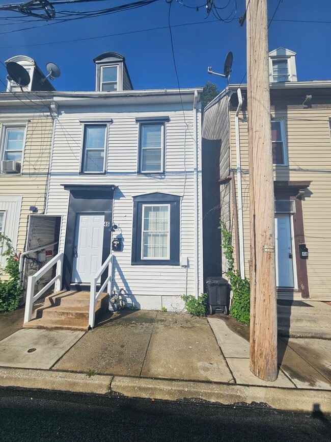 Photo - 46 N Hartley St