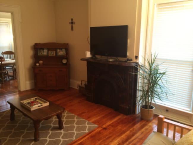 Photo - 35 River St Unit Apartment 1