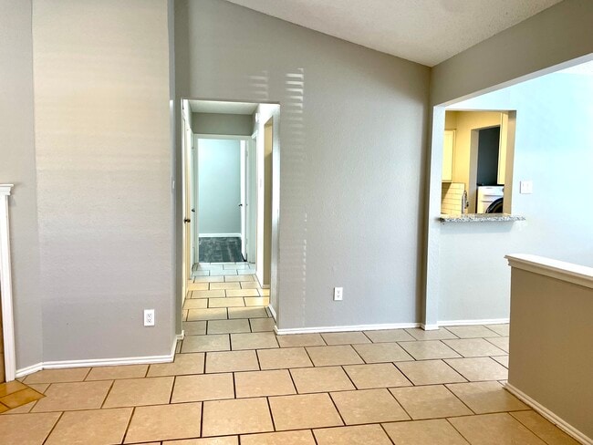 Photo - 13030 Quail Dr