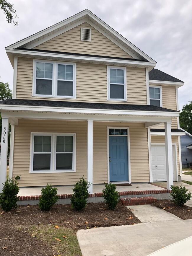 3 Bed 2.5 Bath Single Family Home - 3 Bed 2.5 Bath Single Family Home