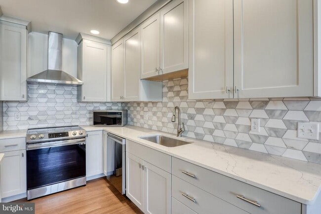 Photo - 210 E Boscawen St Unit 201