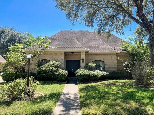 Building Photo - 2115 Redcliff Dr Rental