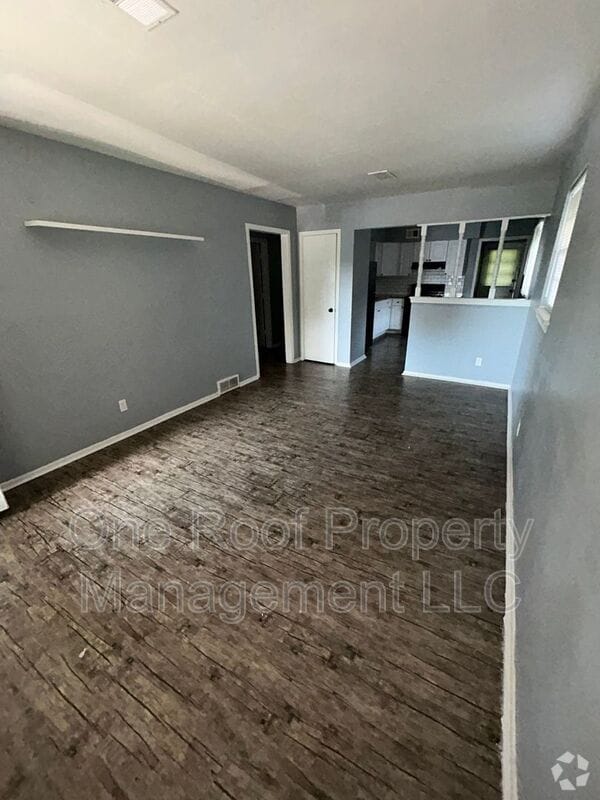 Building Photo - 5308 Ditzler Ave Rental