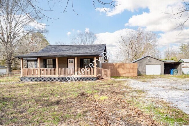 Photo - 8229 Patterson Rd