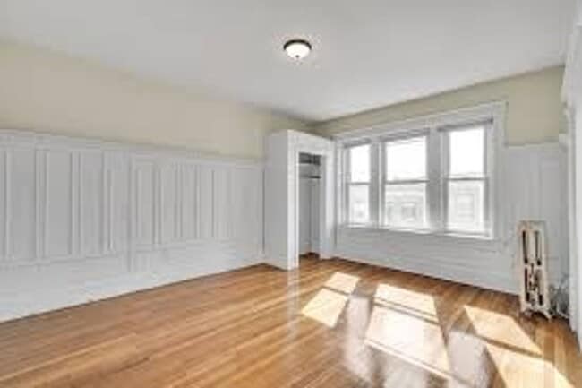 Photo - No Brokers Fee Unit on Cleveland Circle, Eat-in Kitchen, Big Bedrooms, Steps from the T Stop, Par...
