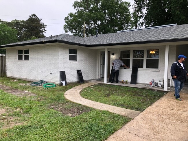 233 Nancy Dr
