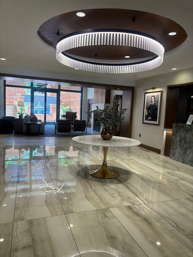 Photo - 616 E St NW Unidad #605
