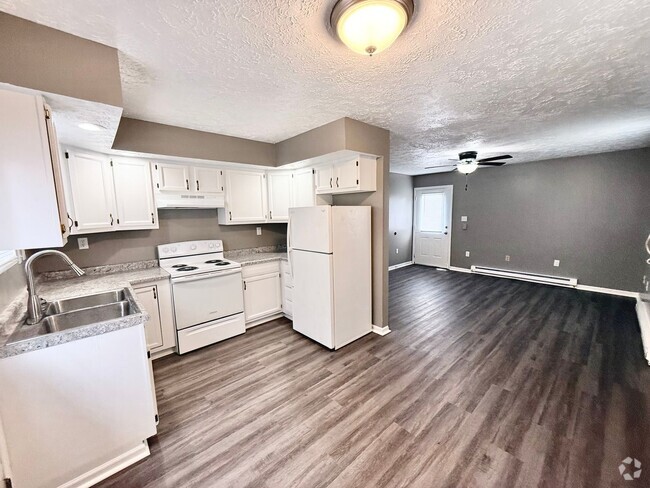 Building Photo - Duplex/ 2 -2 bedroom 1 bath with detached ... Rental