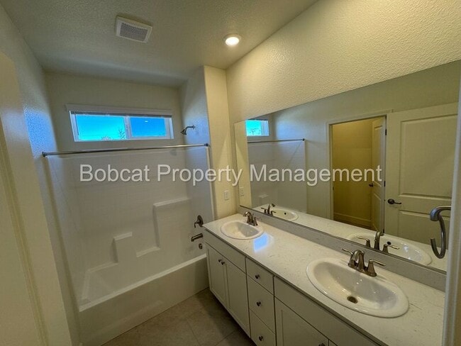 Photo - 1484 W Sunset Way