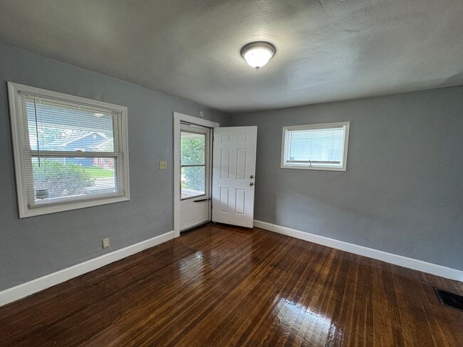 Photo - 738 N Bosart Ave Unit 738 N Bosart Ave