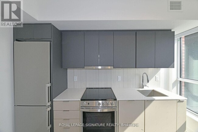 Photo - 8 Tippett Rd Unit 319