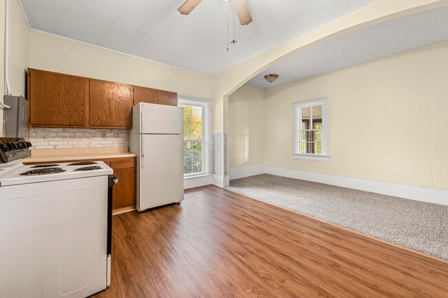 Photo - 1017 N Holbrook St