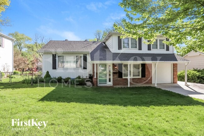 Building Photo - 8925 Grandview Dr