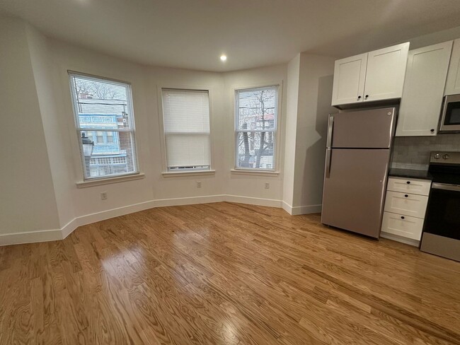 Photo - 6336 Germantown Ave Unit 3