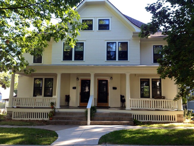 Photo - 413 Ronalds St House