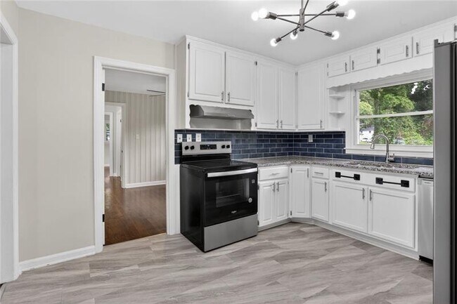 Photo - 3081 Glendale Ct