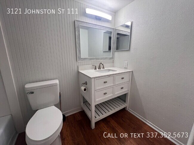 Photo - 3121 Johnston St