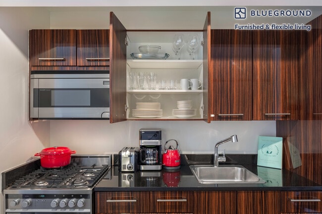 Photo - 67 Wall St Unit FL20-ID271