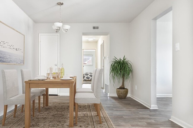 Photo - Carolanne Terrace Apartments