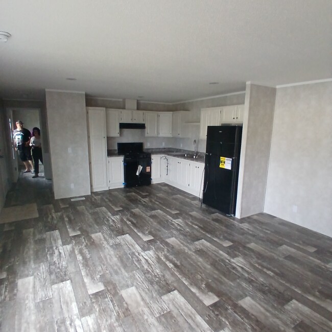 107 Palm View Dr