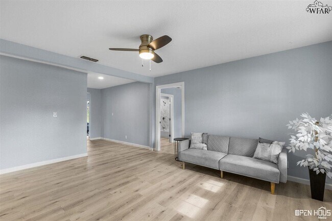 Photo - 1714 Cimarron Trail