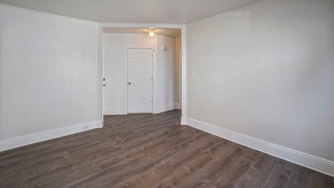 Photo - 1120 73rd St