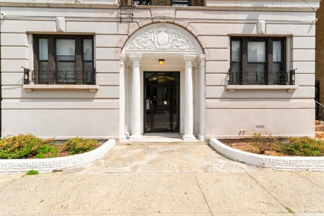 Building Photo - 2672 John F. Kennedy Blvd Unit 209