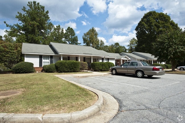 Pine Grove Apartments - Pine Grove Apartments