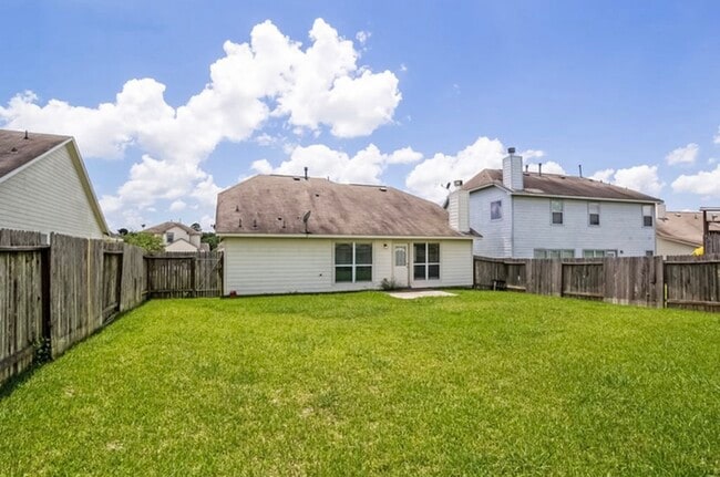 Photo - 1052 Windy Grove Ln House