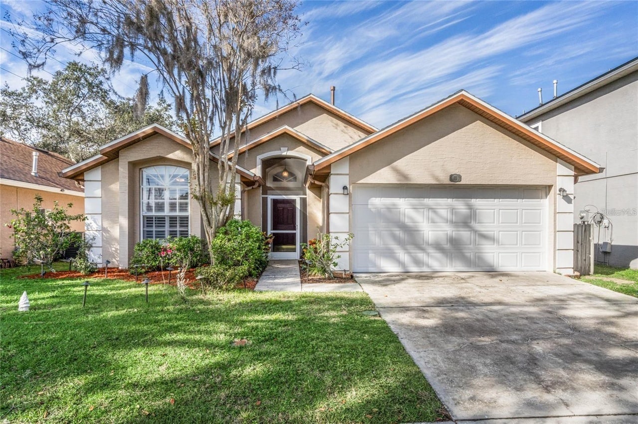 Photo - 111 Pinewood Dr